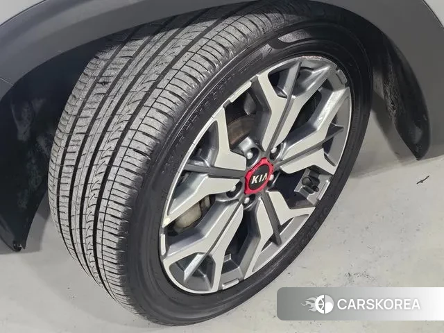 Kia Seltos id 3587894 из Кореи 19