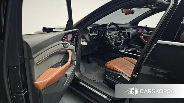 Audi e-Tron id 4244653 из Кореи 31