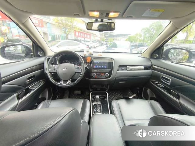 Mitsubishi  Outlander id 4254463 из Китая 9