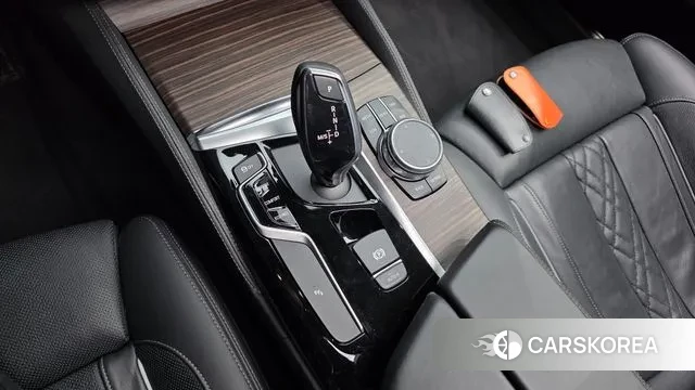 BMW 5 Series (G30) id 3723716 из Кореи 19