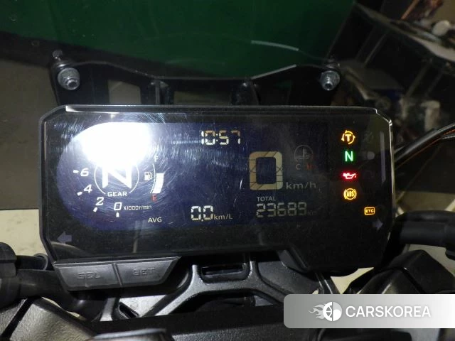 Honda CB650R id 3950057 из Японии 33