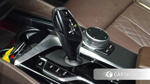 BMW 5 Series (G30) id 4243947 из Кореи 30