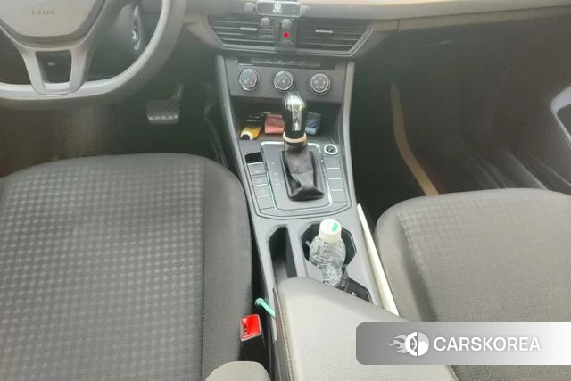 Volkswagen Bora id 4273494 из Китая 16