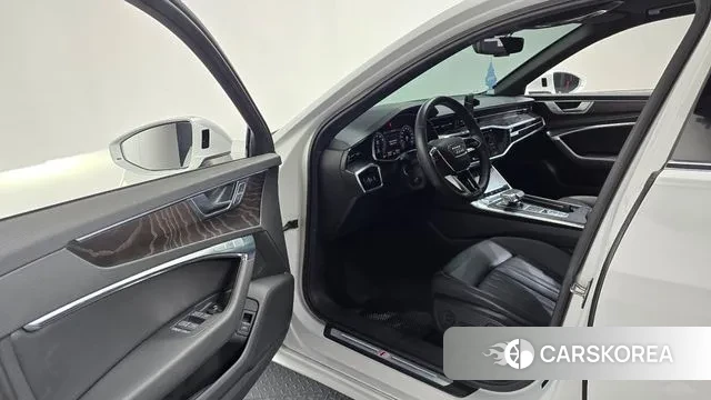 Audi A6 (C8) id 3530784 из Кореи 19