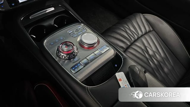 Genesis G90 (RS4) id 4687834 из Кореи 19