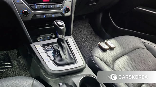 Hyundai Avante AD id 3846023 из Кореи 19