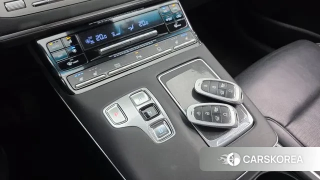 Hyundai The New Grandeur IG Hybrid id 3186654 из Кореи 19