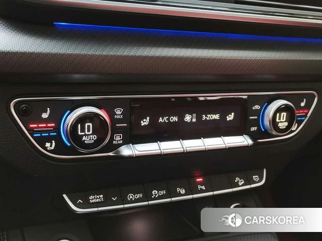 Audi Q5L id 4297531 из Китая 14