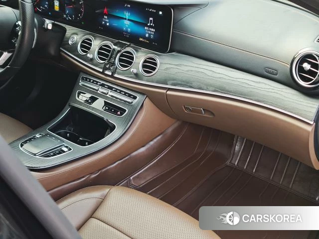 Mercedes-Benz E-class id 4272023 из Китая 21