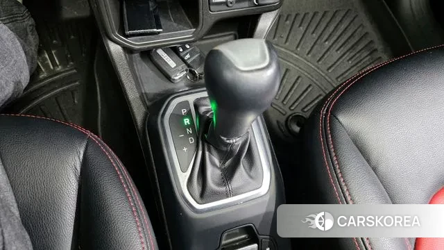 Jeep Renegade id 3676228 из Кореи 19