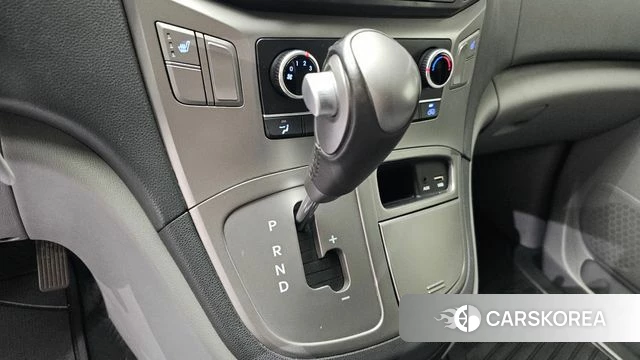 Hyundai The New Grand Starex id 4594384 из Кореи 30