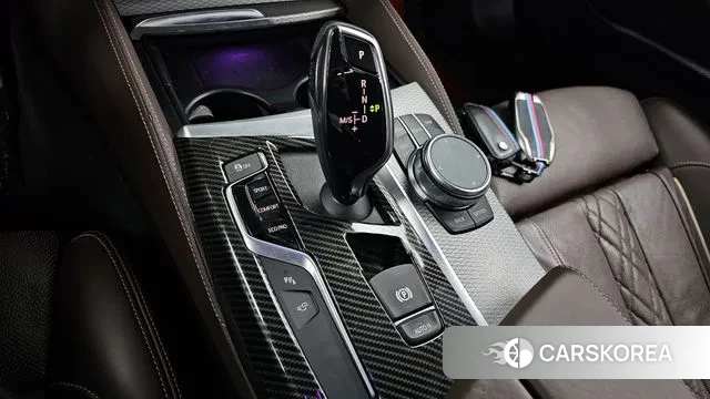 BMW 5 Series (G30) id 3454839 из Кореи 19