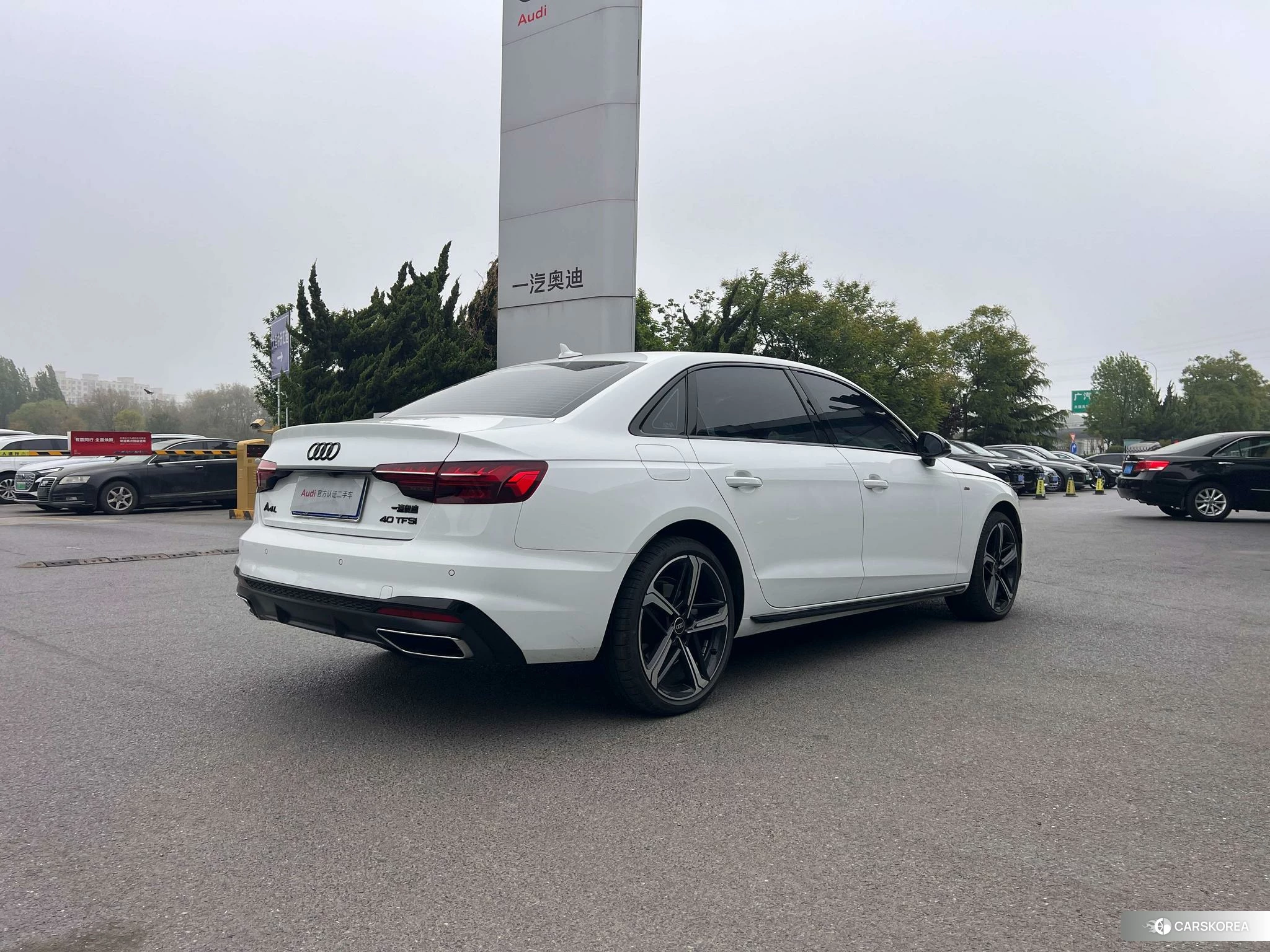 Audi A4L id 4492621 из Китая 9