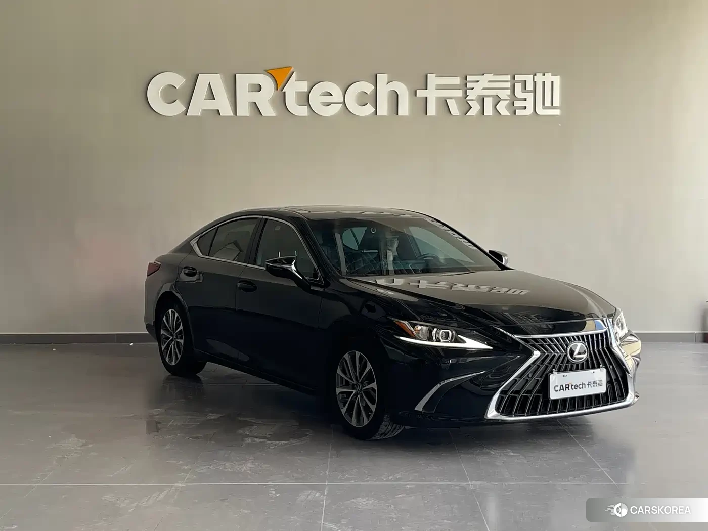 Lexus ES id 4577608 из Китая 29