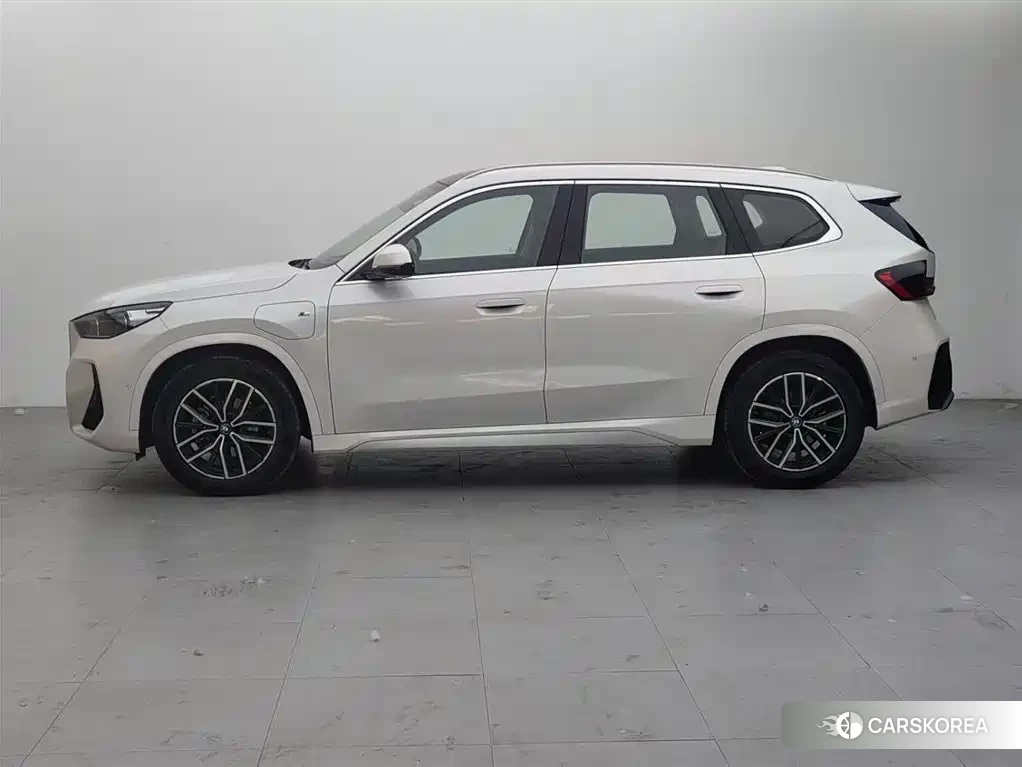 BMW iX1 id 4570630 из Китая 17