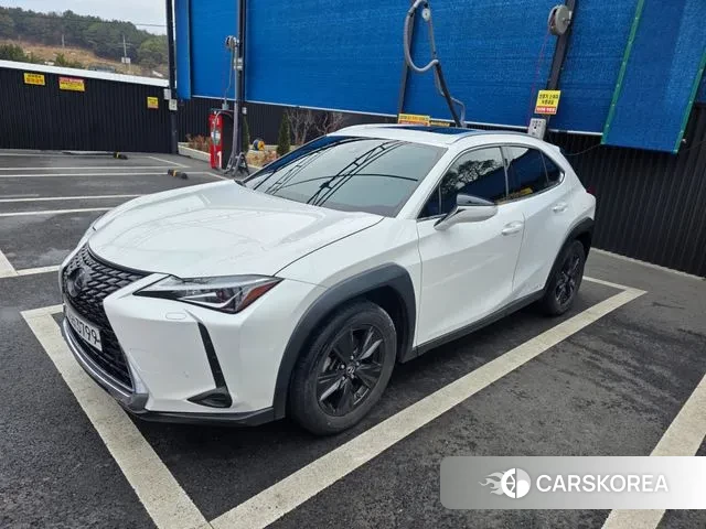 Lexus UX250h id 3514038 из Кореи 12