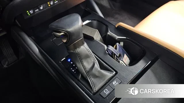 Lexus ES300h 7th generation id 3492482 из Кореи 19