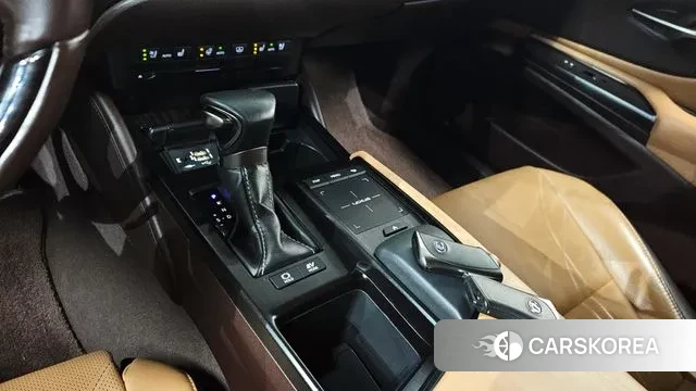 Lexus ES300h 7th generation id 3640277 из Кореи 19