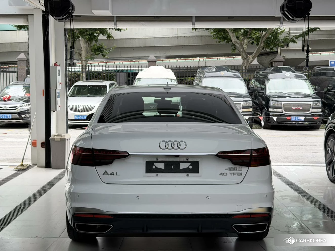 Audi A4L id 4512428 из Китая 11