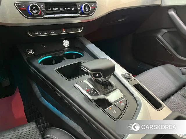 Audi A4L id 4353475 из Китая 14
