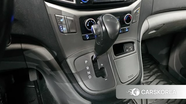 Hyundai The New Grand Starex id 4345351 из Кореи 19