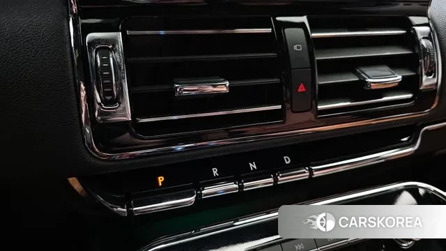 Lincoln Navigator 4th generation id 3008075 из Кореи 19