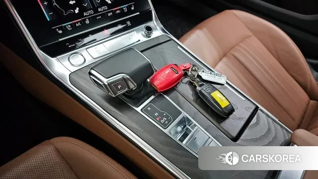 Audi A6 (C8) id 3012899 из Кореи 19