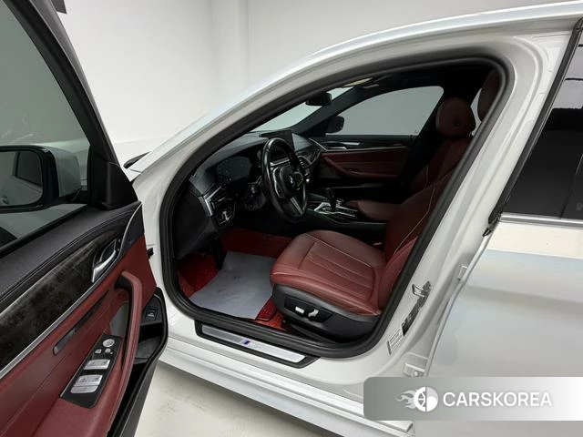 BMW 5 series id 4264103 из Китая 16