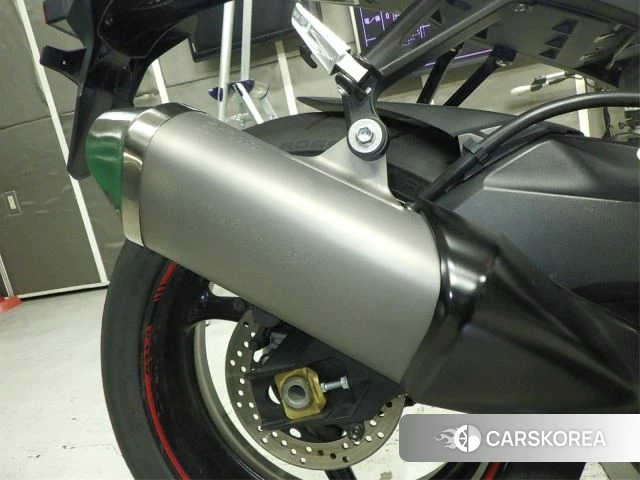 Suzuki GSX-R750 id 4206262 из Японии 33