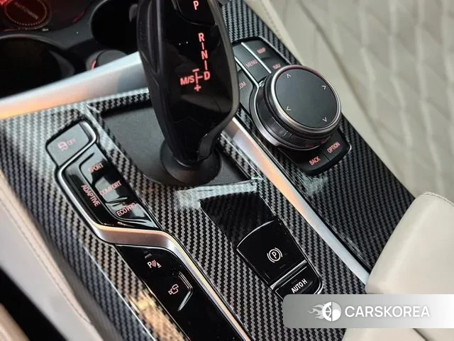 BMW 5 Series (G30) id 2939509 из Кореи 12