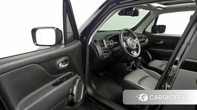 Jeep Renegade id 3891437 из Кореи 19