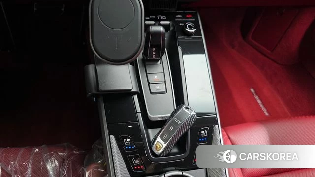 Porsche 911(992) id 4356105 из Кореи 19