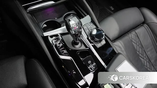 BMW 5 Series (G30) id 3361846 из Кореи 19