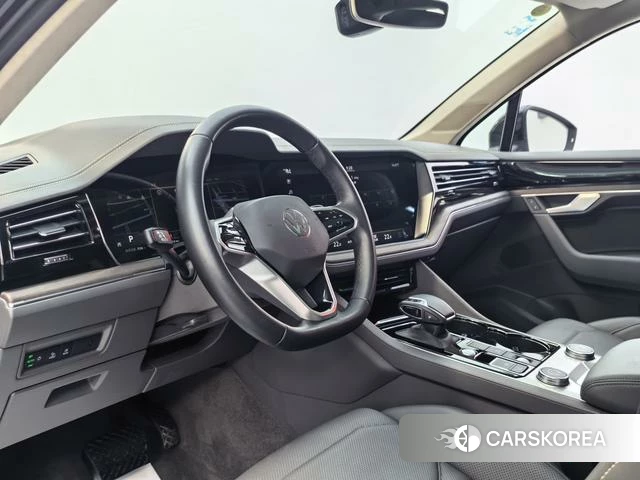 Volkswagen Touareg id 4274325 из Китая 19