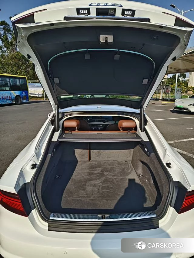 Audi A7 id 3888939 из Китая 15
