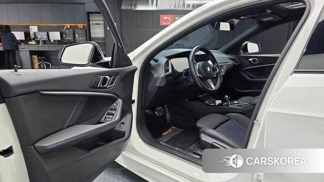 BMW 1 Series (F40) id 3922221 из Кореи 19