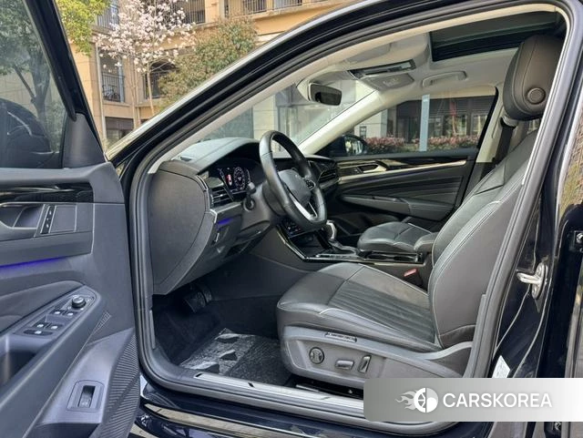 Volkswagen Passat id 4271899 из Китая 18