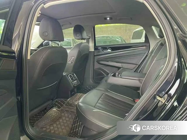 Volkswagen Passat id 4359385 из Китая 9