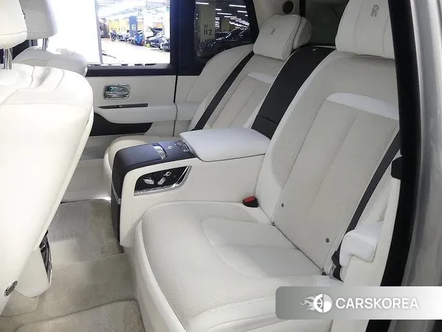 Rolls-Royce Cullinan id 3544953 из Кореи 19