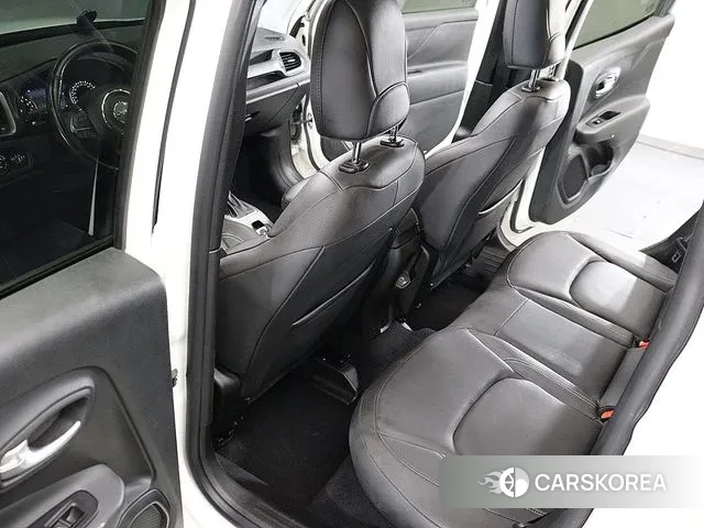 Jeep Renegade id 3296831 из Кореи 19