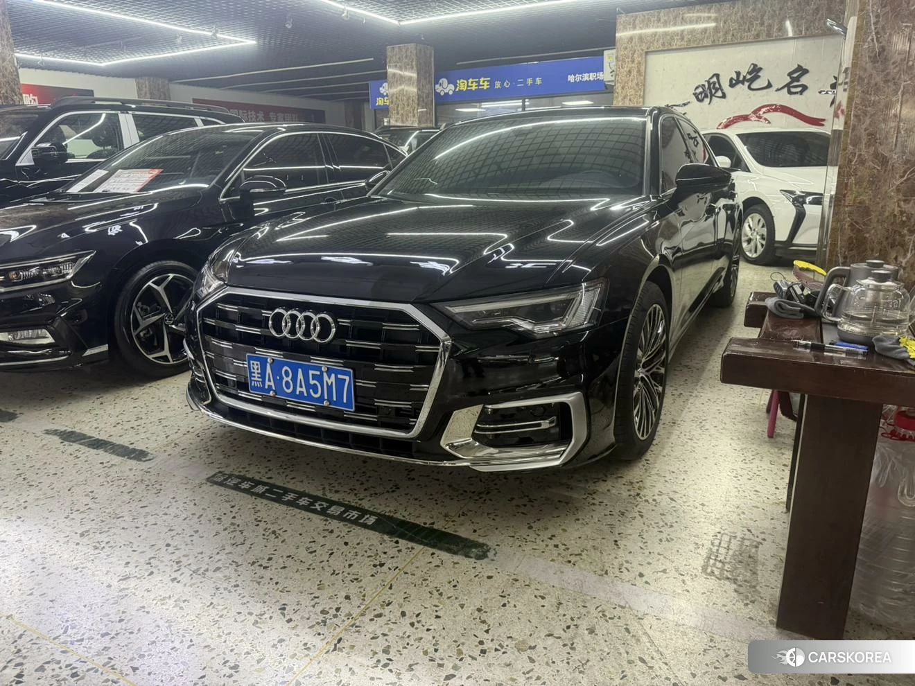 Audi A6L id 4461180 из Китая 9