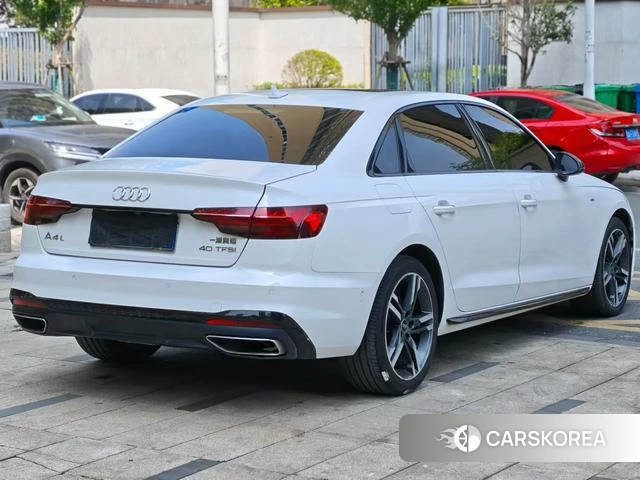 Audi A4L id 4300935 из Китая 9