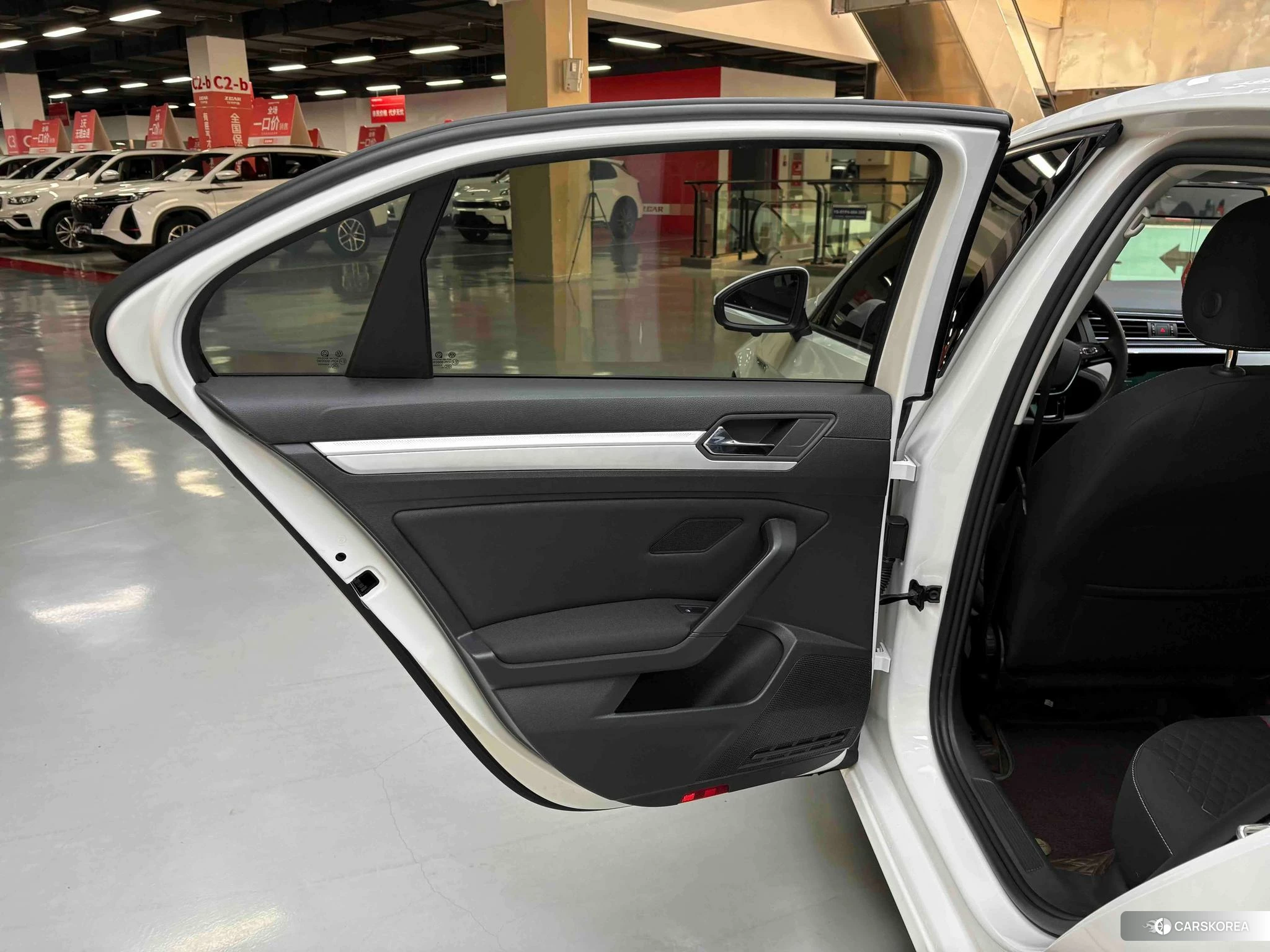 Volkswagen Lingdu id 4452274 из Китая 39