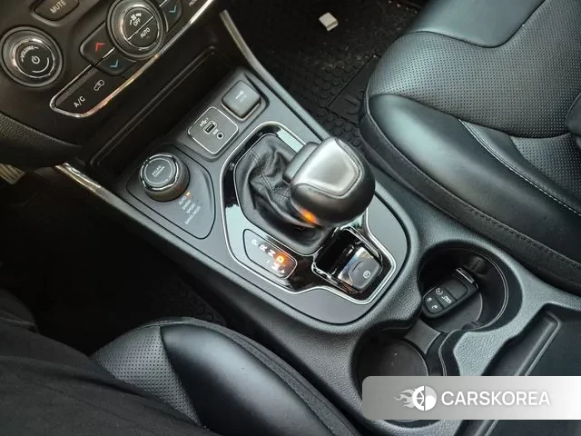 Jeep Cherokee (KL) id 3300533 из Кореи 15