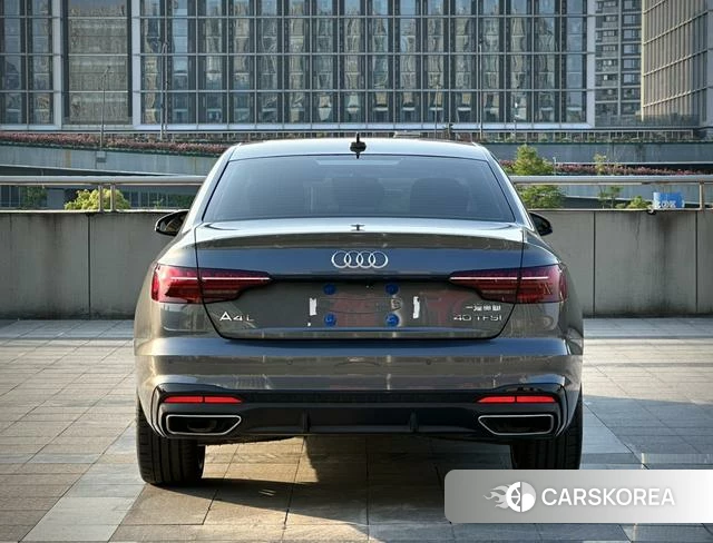 Audi A4L id 4277920 из Китая 16