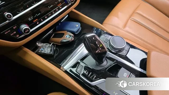 BMW 5 Series (G30) id 3000428 из Кореи 19