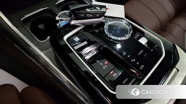 BMW 7 Series (G70) id 3026649 из Кореи 19