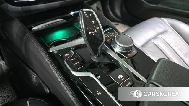 BMW 5 Series (G30) id 4251296 из Кореи 32