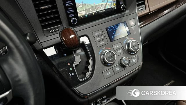 Toyota Sienna id 4411221 из Кореи 29