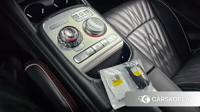 Genesis G90 (RS4) id 3328672 из Кореи 19